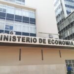 ¿Qué hace el ministerio de economía y finanzas?